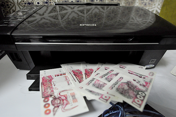 مقاول يقود عصابة لتزوير الأوراق النقديّة في الشلف