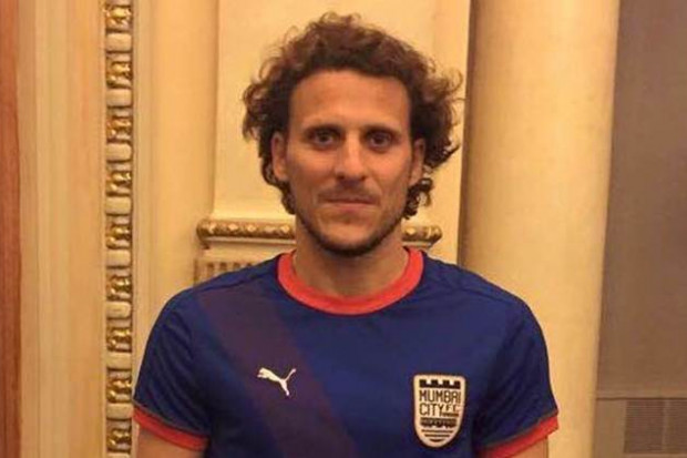 فورلان يرشح هذا الفريق للتتويج بلقب الدوري الإنجليزي