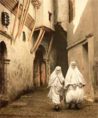 Le patrimoine matériel et immatériel en débat