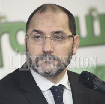 Makri propose une trêve politique