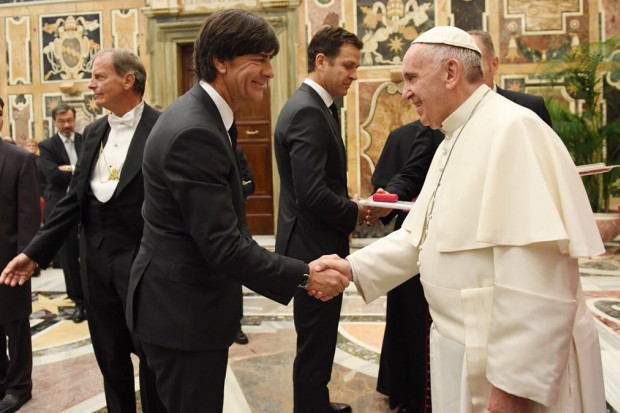 La Mannschaft rencontre le pape François