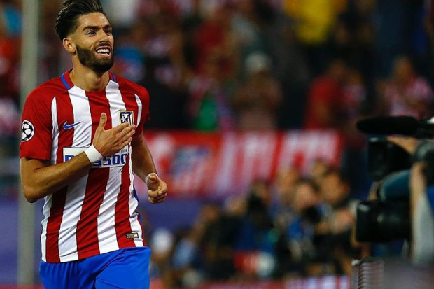 نجم أتليتيكو مدريد يتجه للعب في أكبر أندية الدوري الإنجليزي