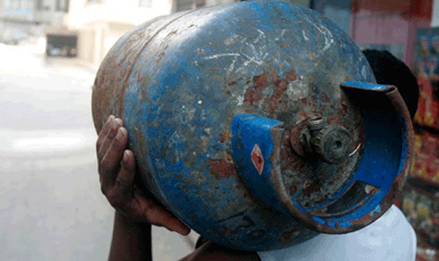 مواطن يحاول تفجير نفسه بقارورة غاز أمام مقر ولاية تلمسان