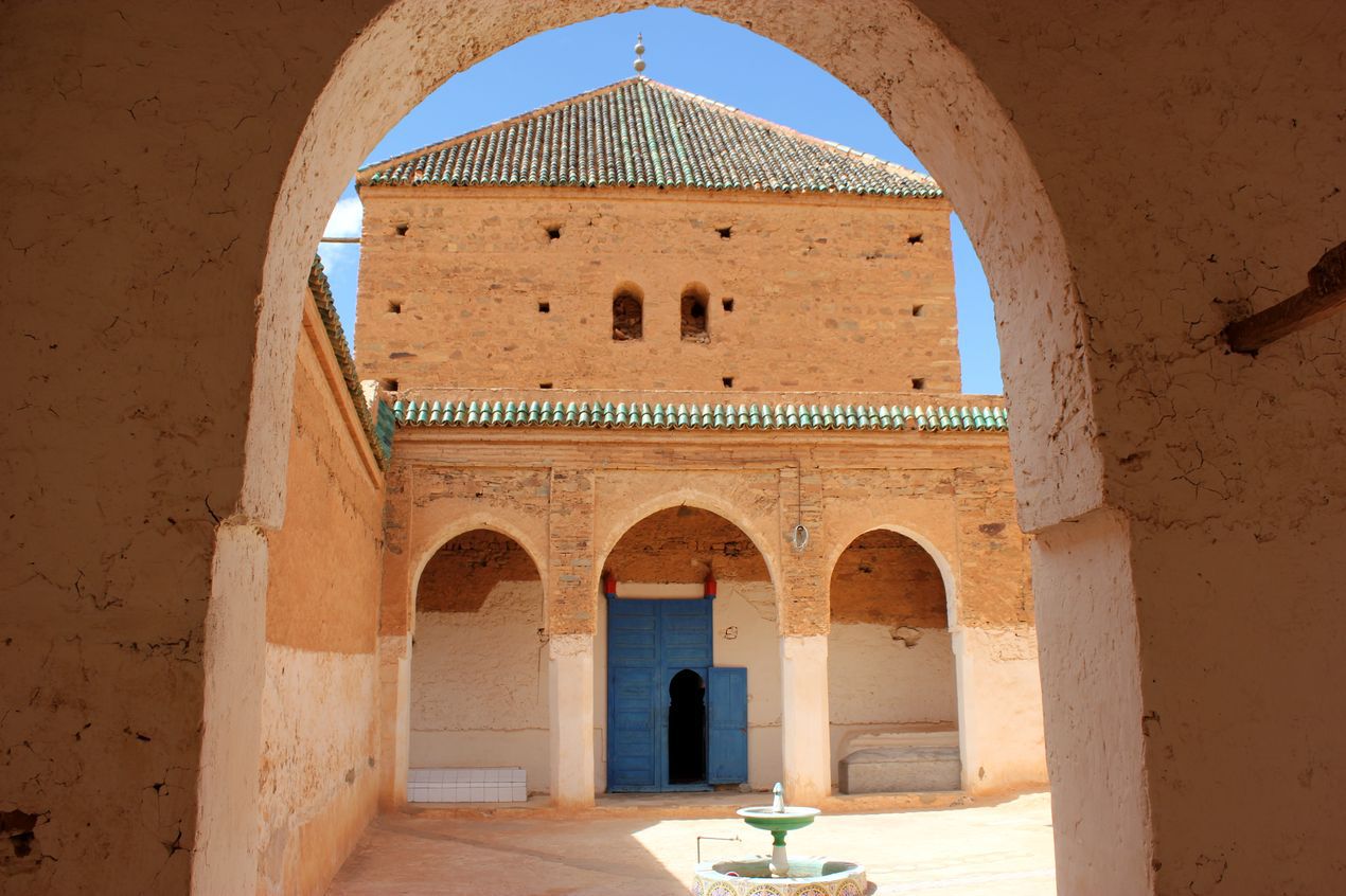 TRANSES ET PRODIGES Le symbolisme et l’opérativité des trois feux hermétiques