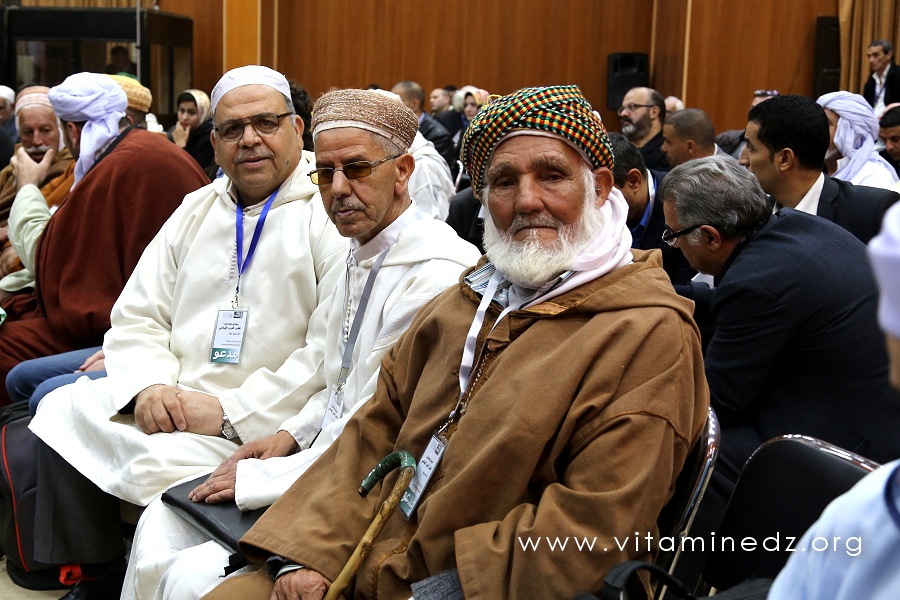 Sidi Boumediene : LE PROFESSEUR DE LA SCIENCE MYSTIQUE