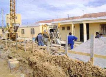 حُفر الأشغال العمومية تحاصر شوارع عنابة