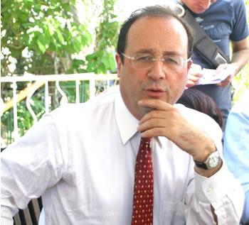 Hollande fera tout pour séduire Alger