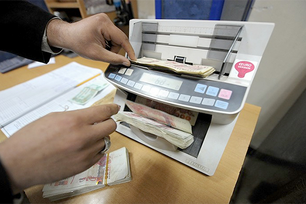 كاتب عمومي بعنابة يسرق معاش أرملة مجاهد طيلة 10 سنوات