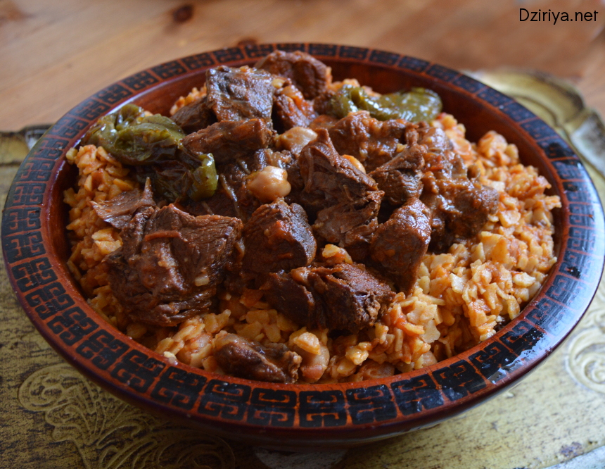 Chekhchoukha edfar constantinoise (sauce rouge)