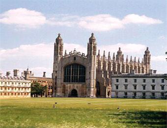 مستعدون لتكريس خبرتنا لتعميم تداول اللغة الإنجليزية وإنجاح التجربة بالجزائر”