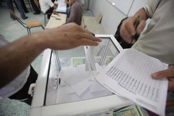 La grogne des partis se poursuit