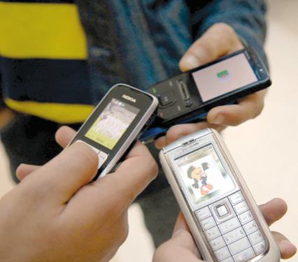 حملة أمنية ضد هواتف السوق السوداء في سطيف