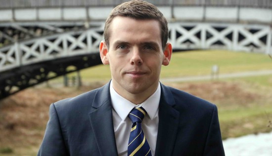 حكم اسكتلندي يضيع جلسة برلمانية بسبب دوري الأبطال