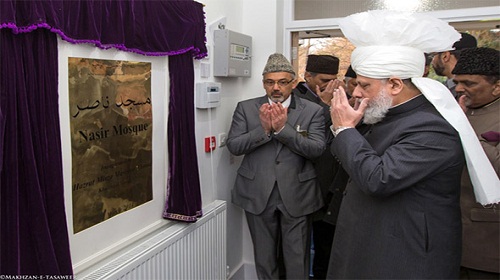 القضاء يفكك قنبلة الطائفة الأحمدية