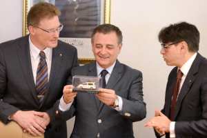 خروج أول سيارة فولسفاغن من مصنع غليزان في جوان 2017