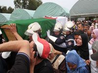 La dépouille de Warda El Djazairia à Alger, la journée en photos