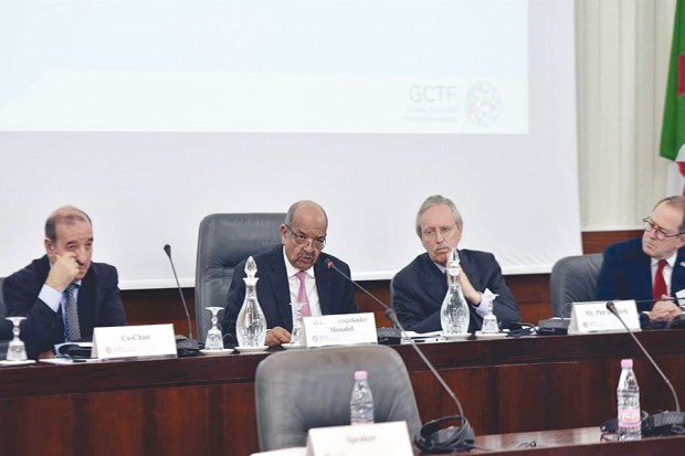 Messahel fait part des inquiétudes de l'Algérie