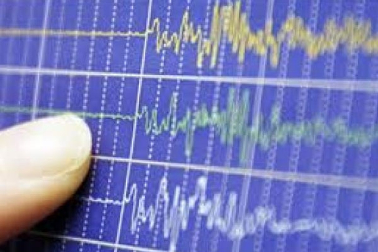 هزة أرضية بقوة 4 ر3 درجات ببسكرة