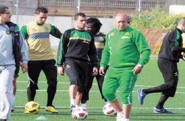 ش.قسنطينة: عشرات المناجرة يتهافتون على الخضورة وترسيم الاستقدامات مؤجل إلى حين