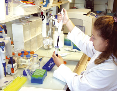 غلق مخبر تحاليل بالعاصمة لاستعماله مواد منتهية الصلاحية بالعاصمة