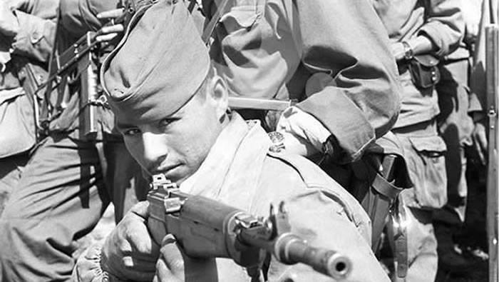 ملامح الشعب الجزائري البطل صانع أعظم ثورة في القرن العشرين.