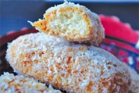 Biscuits à la noix de coco fourrés