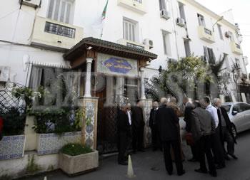 LE FLN cherche un déclic