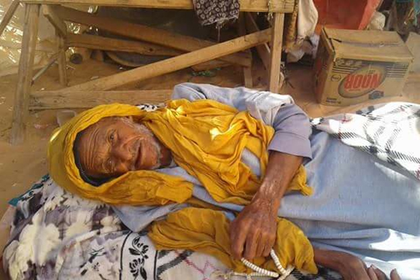 مجاهد عمره 110 سنة بإيليزي يحرم من المسكن