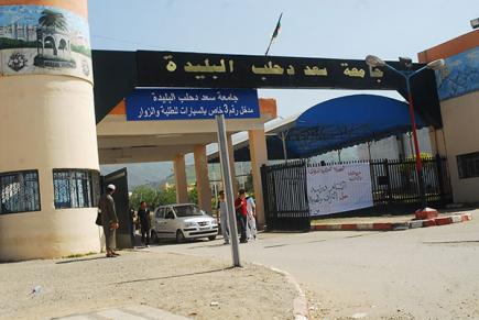 مسابقة ملكة الجمال تثير فتنة في جامعة البليدة