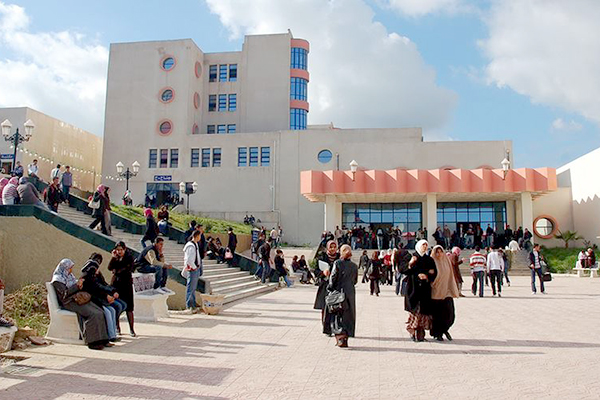 جامعيات في باتنة يتعرضن للتهديد بالحرق