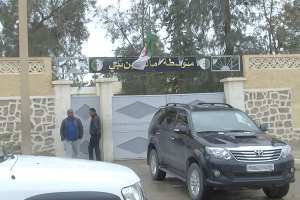 العثورعلى قنبلة تقليدية داخل متوسطة في بشار وبن غبريط تلغي زيارتها للولاية