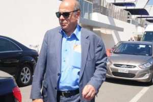 روراوة يعود لأرض الوطن ويسافر إلى سعيدة لحضور اجتماع المكتب الفيدرالي