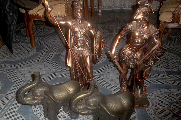 حجز قطع نقدية رومانية ومواد تستخدم في تدليس الآثار بعنابة