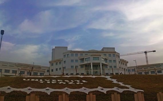 الطلبة يغلقون المركز الجامعي بتيبازة