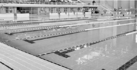 La réouverture de la piscine olympique traîne