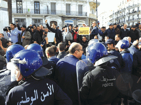 La contestation réprimée