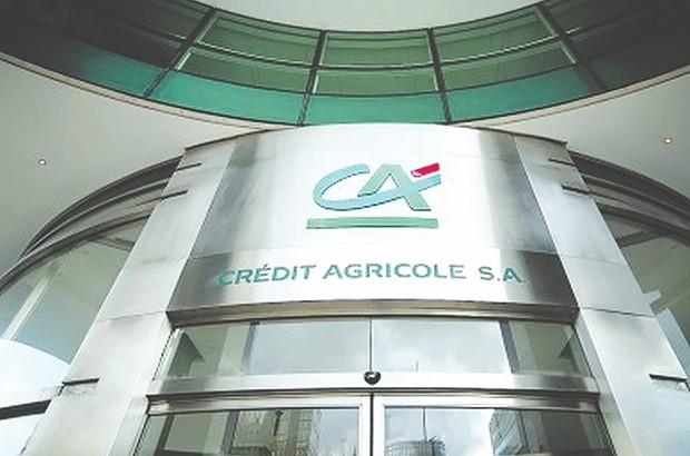 Les déficits absorbent les réserves en devises