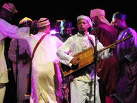 نورة قناوي تطعن في مصداقية لجنة موساوي.. بشار تسدل الستار على سادس طبعة لمهرجان القناوى