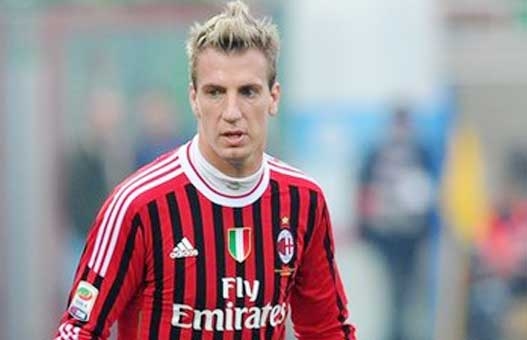 Milan AC : Maxi Lopez pourra signer finalement à la Fiorentina