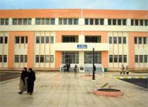 أساتذة جامعة العربي بن مهيدي بأم البواقي يحتجون