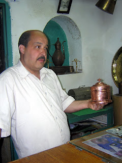 Exposant au Palais du Bey du 18 avril au 18 mai 2012 - Driss Amine-Khodja pour la sauvegarde de la dinanderie Constantinoise