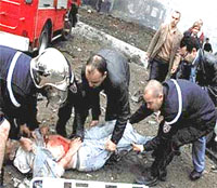 Huit morts et 38 blessés