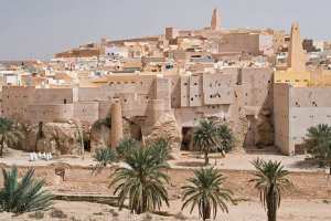 بلدية العطف بغرداية تجمع الإخوة الفرقاء