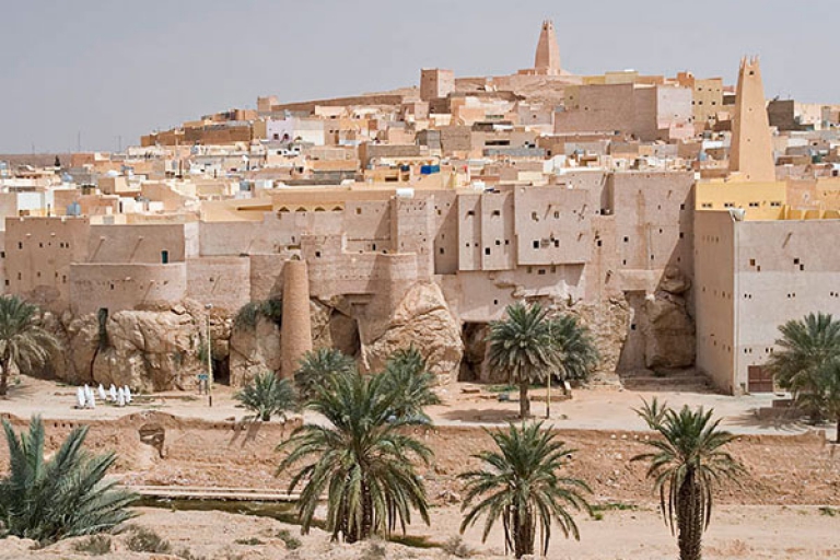 بلدية العطف بغرداية تجمع الإخوة الفرقاء