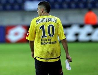 ليفربول الإنجليزي لم يفقد الأمل في الظفر بخدمات بودبوز ويسعى لخطفه من ليون