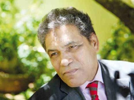 «Le roi du Maroc est désormais assis sur des baïonnettes»