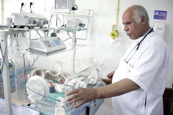 Une femme donne naissance à des quintuplés