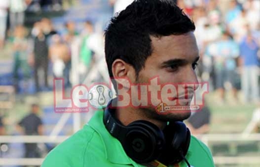 Les joueurs de l'EN solidaires avec Cadamuro