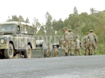 Un commando de l'ANP traque des terroristes