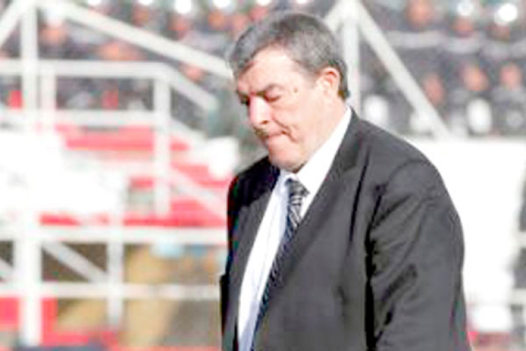 الأنصار بقوة في ملعب تيزي وزو هذا السبت ومطالبة حناشي بالرحيل